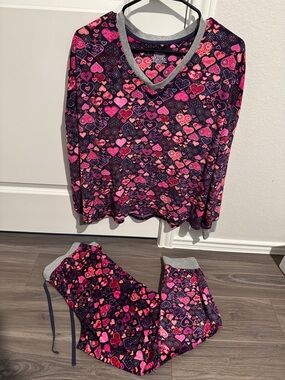 Cuddl Duds Heart-Print Pajama Set in Pink and Navy